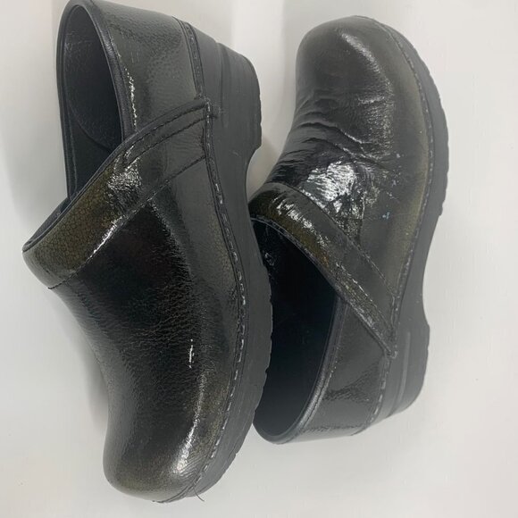 Sanita Deep Green Patent Leather Clogs Size 38 - Picture 7 of 11